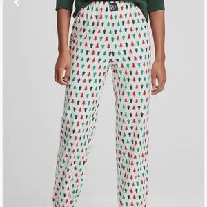 NWT GAP Body Flannel Christmas Tree Joggers